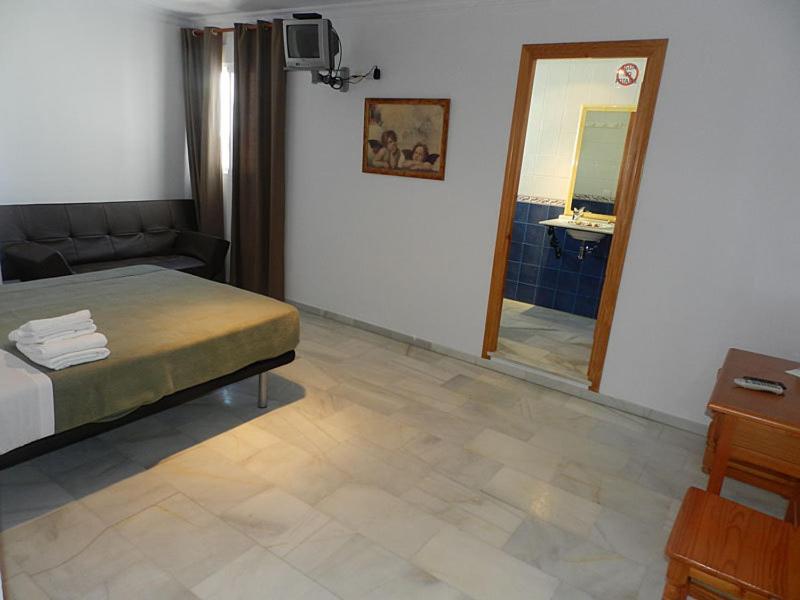 Hostal El Alferez Вехер де ла Фронтера Екстериор снимка