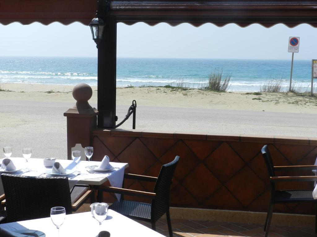 Hostal El Alferez Вехер де ла Фронтера Екстериор снимка